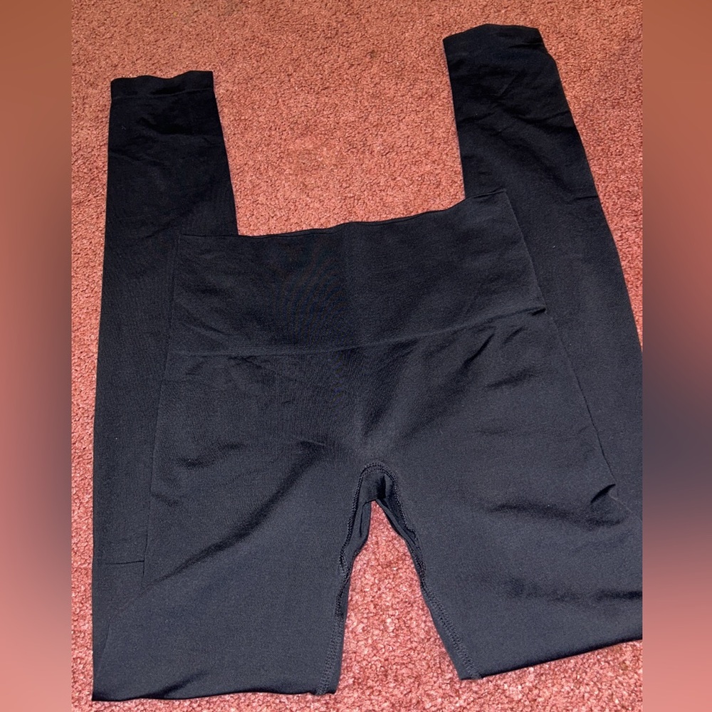 Skims Seamless Leggings